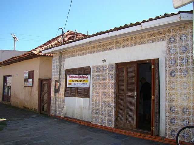 Im&oacute;vel: Romeu Im&oacute;veis - Casa 2 Dorm - Centro (26667)