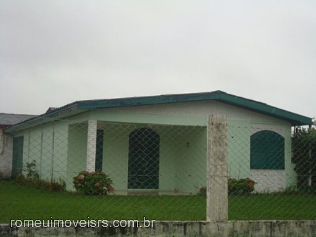 Im&oacute;vel: Romeu Im&oacute;veis - Casa 2 Dorm - Centro (53033)