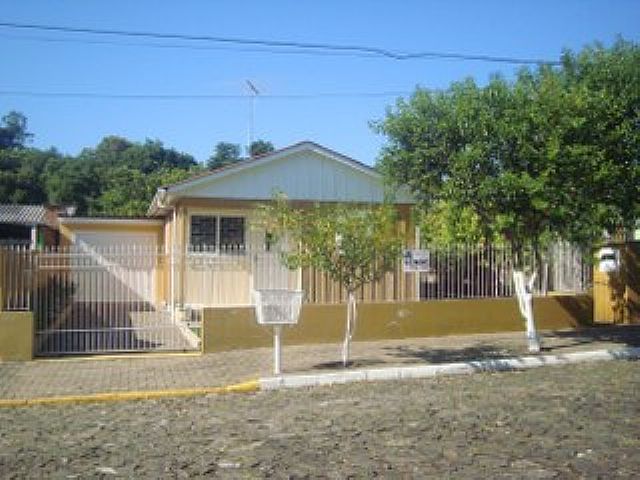 Im&oacute;vel: Coutinho Im&oacute;veis - Casa 3 Dorm - Vila Irma (46150)